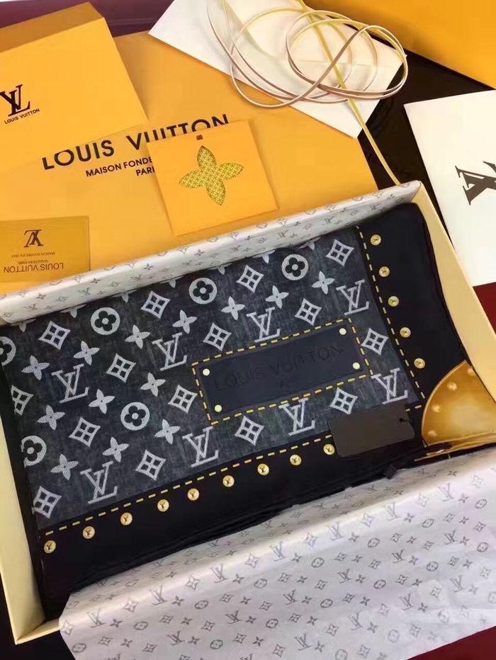 Louis Vuitton Scarf LVS00137